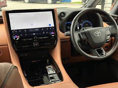 Toyota Vellfire Z PREMIER in Petaling Jaya, SGR