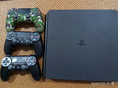 Sony PlayStation 4 Slim