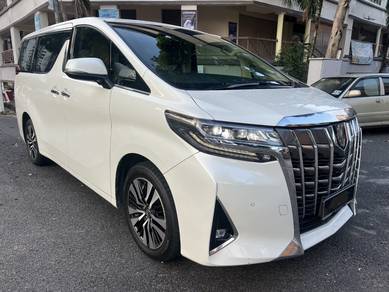 Toyota Alphard GF in City Centre, KUL