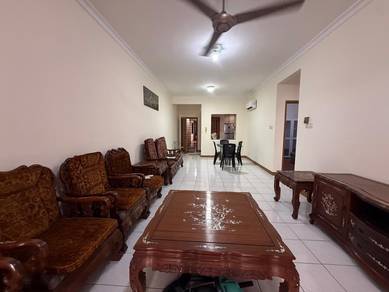 Condominium For Rent in Marina Court