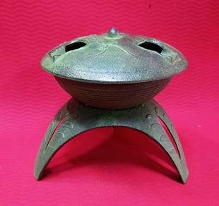 A rare copper craft in Japan, a lantern-shaped,