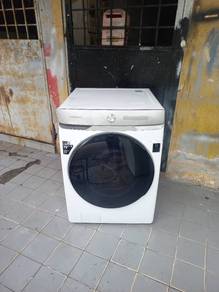 Samsung 2in1 front load hot washer dryer 19/11kgs