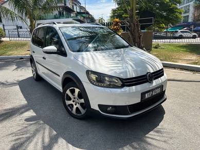 Volkswagen Touran in Bukit Jalil, KUL