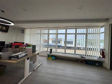 Warehouse / Factory For Sale in Batu Berendam,MLK