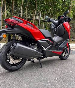 Yamaha XMAX