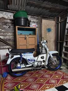 Honda C70