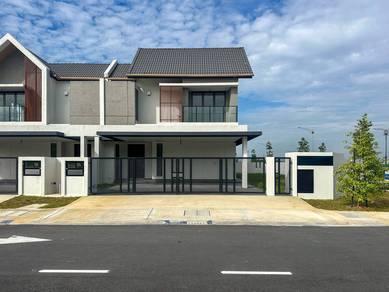 Semi-Detached House For Rent in Sepang,SGR