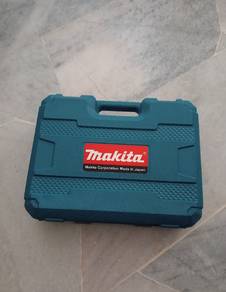 Makita cordless drill