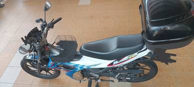 Suzuki Belang R150