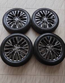 Toyota 19” Original Rims + Dunlop Tyres