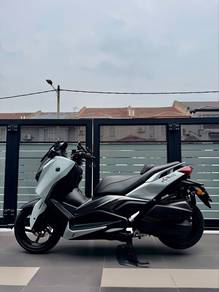 Yamaha XMAX