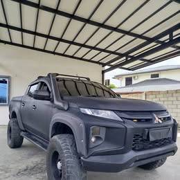 Mitsubishi Triton VGT M/T in Kuching, SWK
