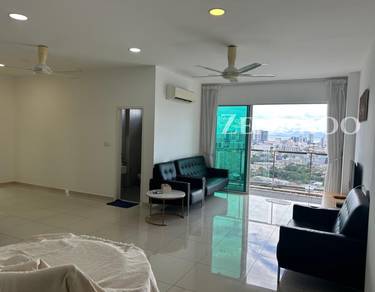 Condominium For Sale in Straits Garden Condominium
