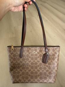 Coach handbag
