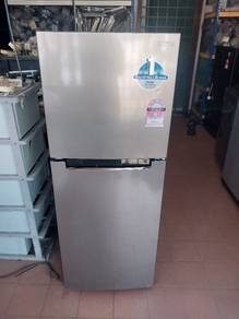 Peti sejuk/ ais/fridge/ chest freezer. 