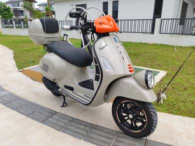 Vespa GTS Super 300
