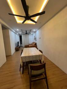 Condominium For Rent in Pinang Laguna