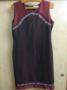 Rich Dark Red Wine colour Sleeveless CHEONGSAM