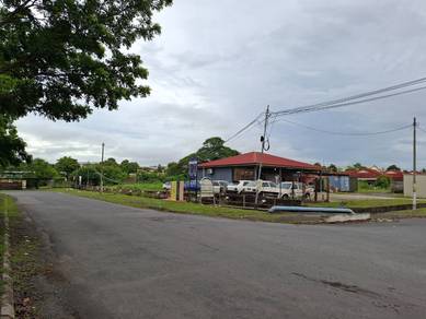 Commercial Land in Arau, PLS