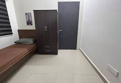 Room in Salak Tinggi, SGR