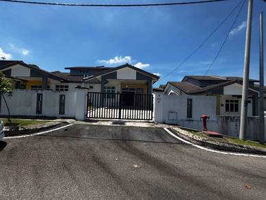 Semi-Detached House For Sale in Kluang,JHR