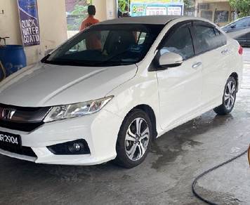 Honda City V in Ayer Itam, PNG