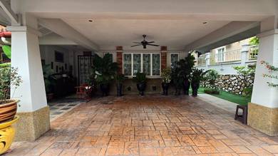 Semi-Detached House For Sale in Gombak,SGR