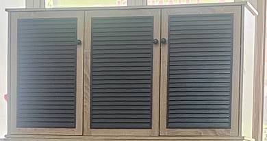 3 Door shoe cabinet 