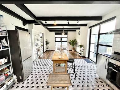 Duplex For Sale in Empire City, Colonial Loft