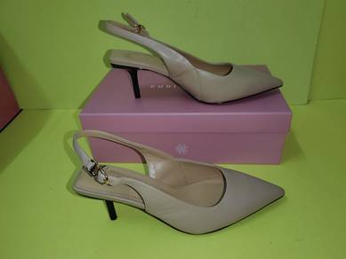 NEW ITEM_CHRISTY NG heels size 35 ITEM #D146