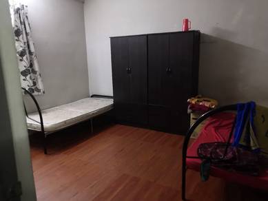 Room in Shah Alam, SGR