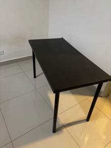 Meja Ikea