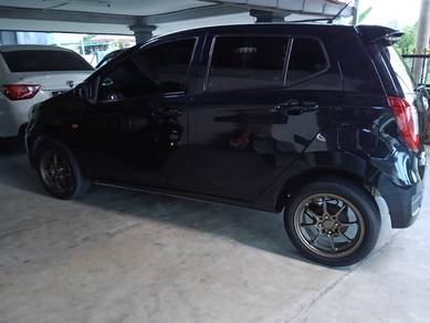 Perodua Axia G in Tanah Merah, KTN