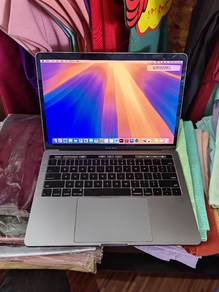 MACBOOK PRO 13 inchi 2018