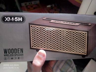 Bluetooth speaker 