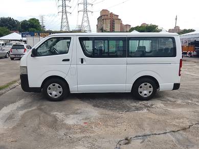 2010 TOYOTA HIACE 2.5 WINDOW VAN (M) Low Roof