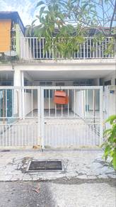 Townhouse For Rent in Durian Tunggal,MLK