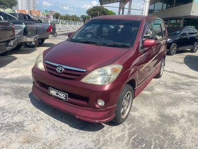 2004 Toyota Avanza E