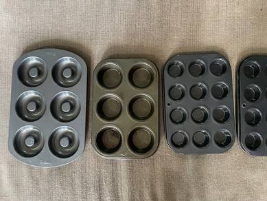 Baking pan bundle - muffins and baked donuts tray
