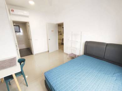 Room in Kota Kemuning, SGR