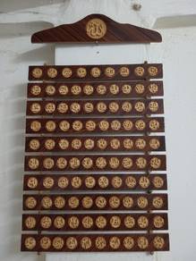 ukiran kayu buatan tangan