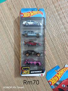 Hotwheels Lot 5pcs