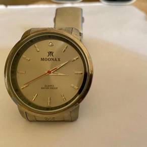 Moonax Quartz Round Silver Dial Watch