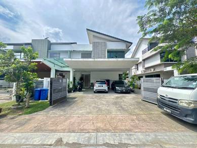Semi-Detached House For Sale in Shah Alam,SGR
