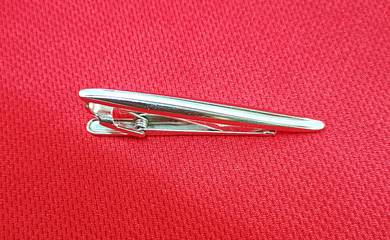Simple Silver Toned Bar Clasp Tie