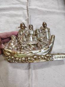 8 god in ship