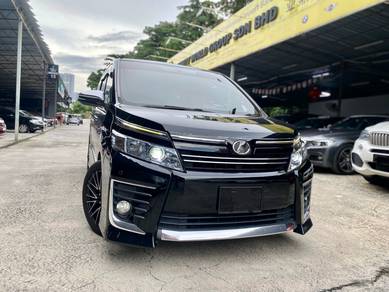 Toyota Voxy ZS GS in Salak Selatan, KUL