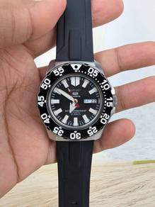 Seiko 5 Sports SNZF51K1 Baby Monster