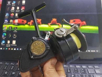 Vintage Made in Germany DAM Quick 220 Fishing Reel
