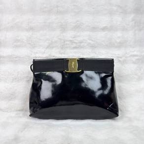 Authentic Salvatore Ferragamo Vara Bag